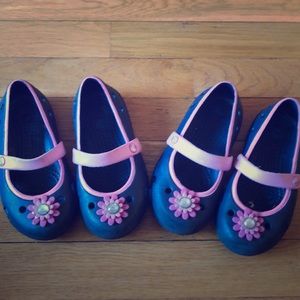 Girls Crocs (twins) Size 9
